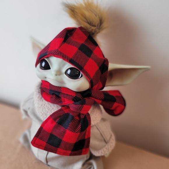 2 pc Hat & Scarf set for 11" The Child baby yoda LIFESIZE SIDESHOW Grogu Buffalo - Picture 6 of 14